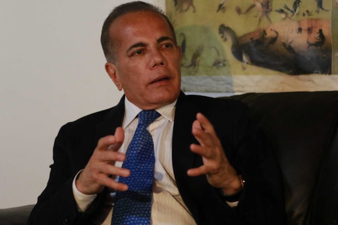 Manuel Rosales asegura que el CNE ha cumplido sus exigencias