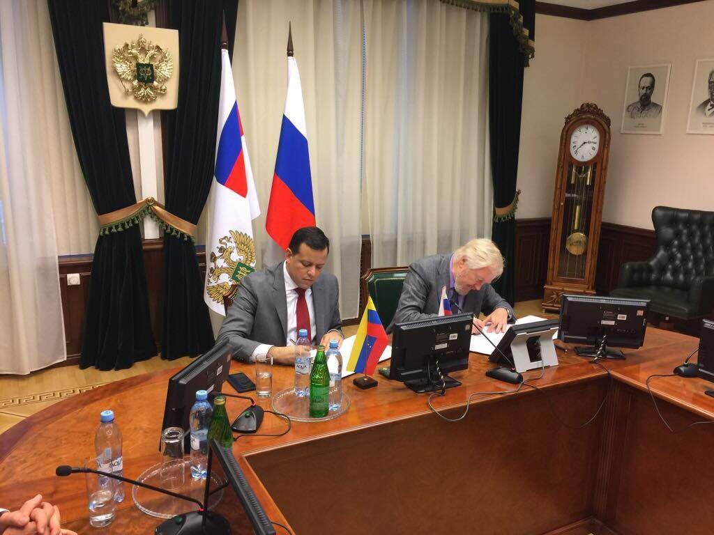 Venezuela firma un acuerdo con Rusia para reestructurar su deuda