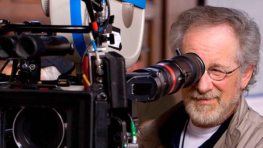 Spielberg busca actores que hablen español para “remake” de “West Side Story”