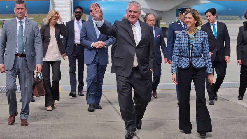 Llegó a Colombia Secretario de Estado de EEUU para tratar acuerdos de paz