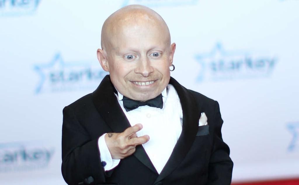 Actor Verne Troyer, popular por su papel como “Mini-me”, muere a los 49 años