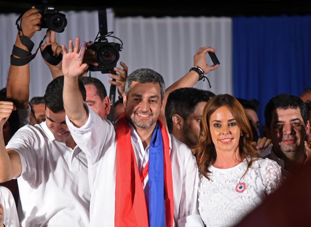 Mario Abdo Benítez gana presidenciales de Paraguay