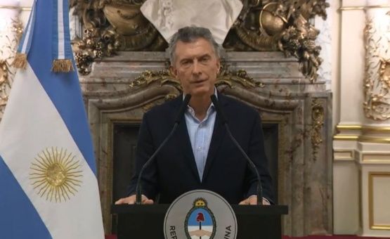 Macri negocia “apoyo financiero” con el FMI