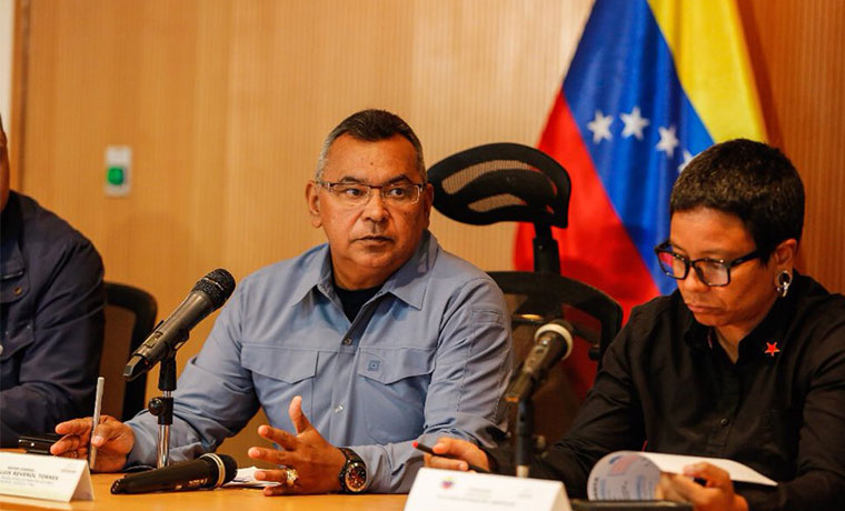 Reverol anunció la militarización de los siete puntos de suministro de agua en Caracas