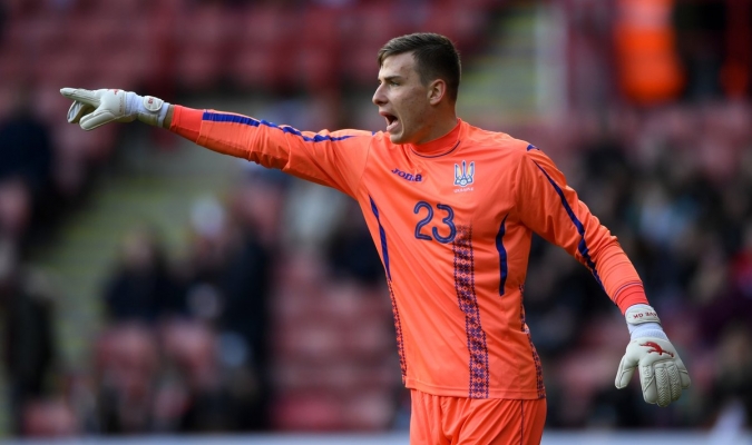 Real Madrid anuncia el fichaje del portero Andriy Lunin