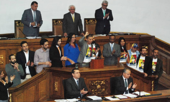 Solicitarán a Corte Penal Internacional que reconozca la AN como único poder legítimo en Venezuela