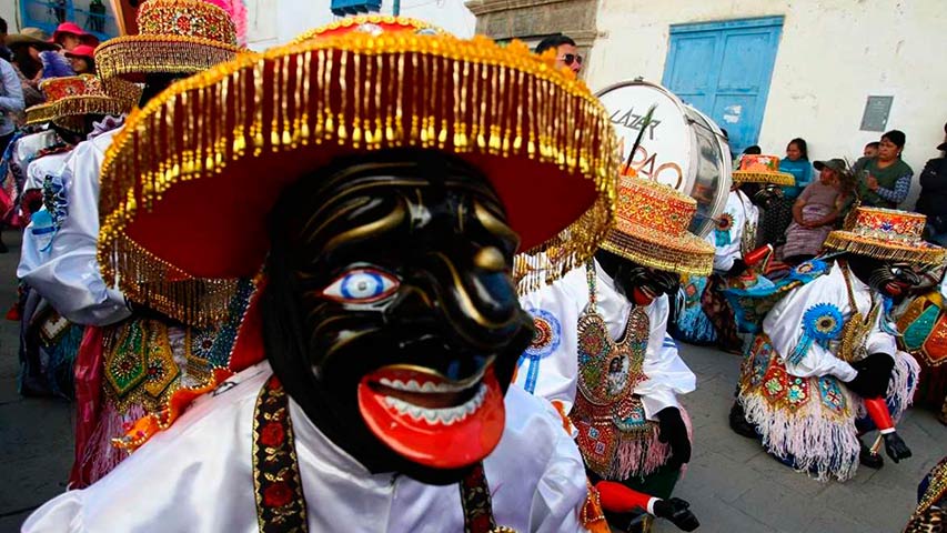 Perú declara patrimonio cultural de la nación las máscaras de Paucartambo