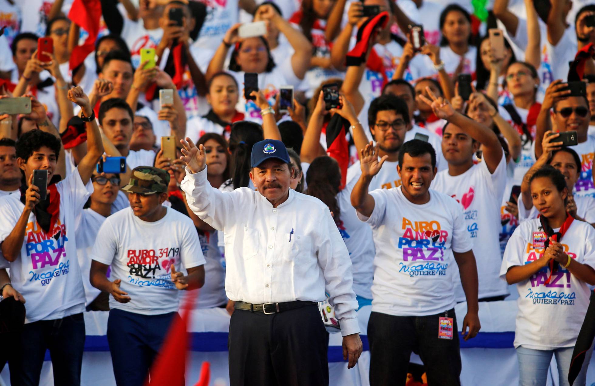 Ortega llama golpistas a los obispos y quiere expulsarlos de la mesa de diálogo