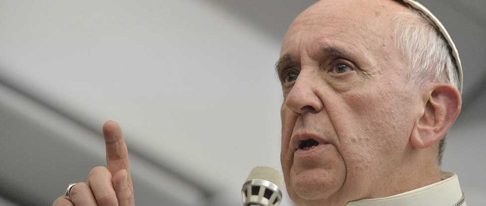 Papa Francisco acepta renuncia de arzobispo australiano culpable de encubrir abusos sexuales