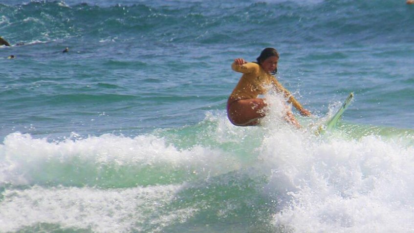 5ta Copa Jhonaikel Bolívar de Surf arrasó en Playa Los Cocos