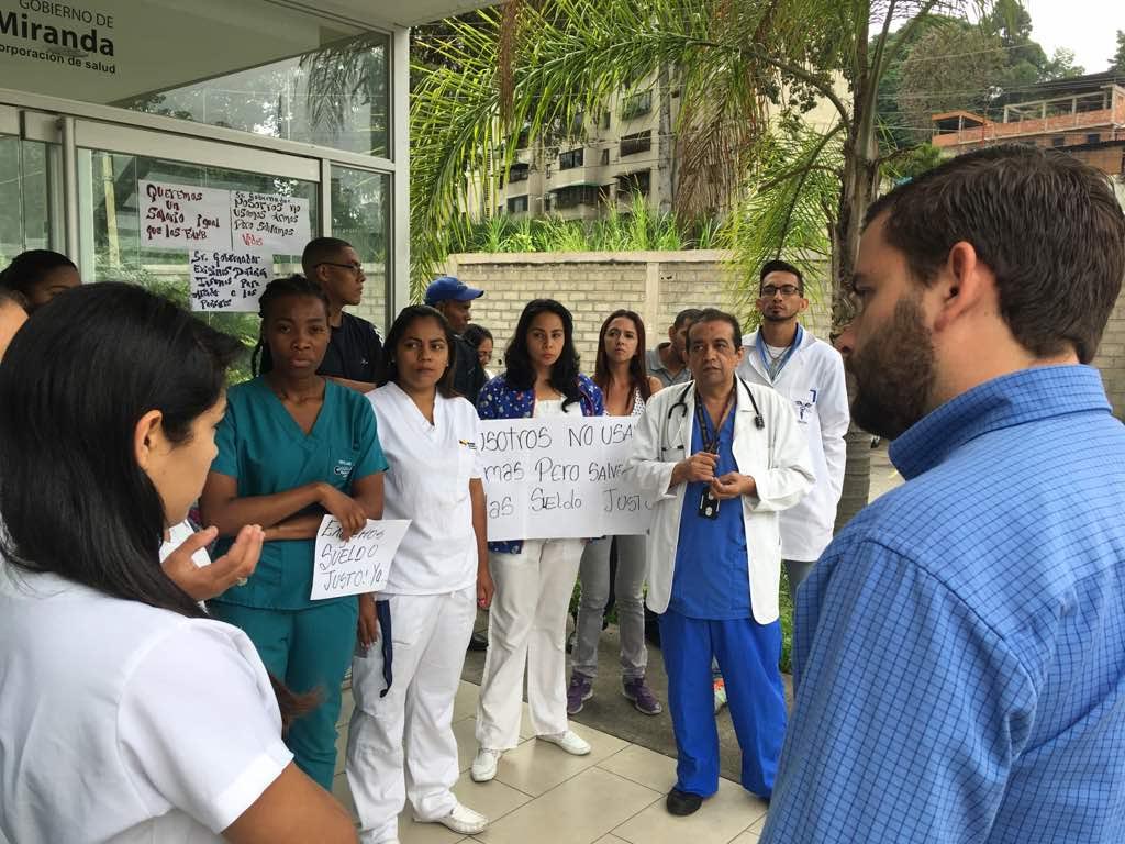 Tras cobrar Bs. 600.000 enfermeras del Pronto Socorro en Los Teques se suman al paro