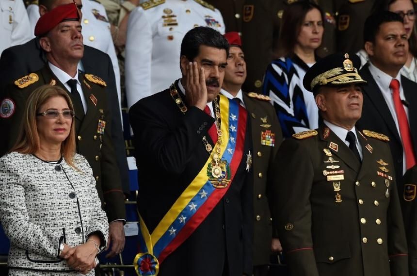 Parlamento venezolano rechaza “vías violentas” para sustituir a Maduro