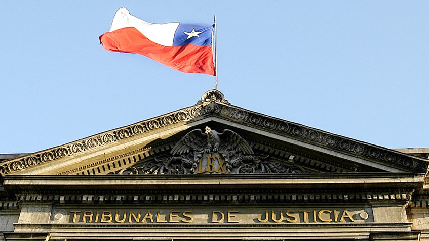 Justicia chilena ordenó indemnización por $165.000 a 29 torturados en la dictadura de Pinochet