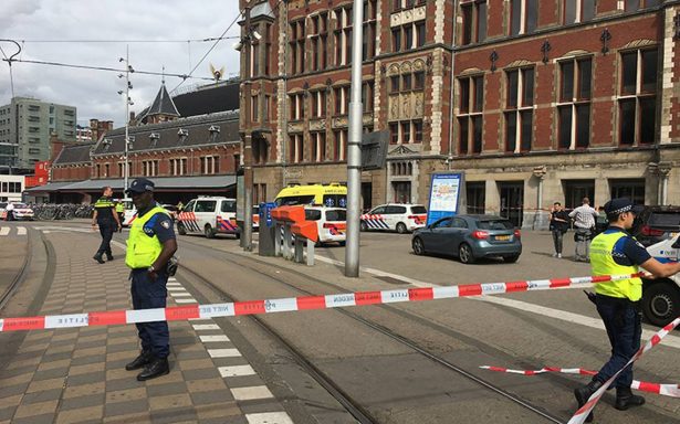 Abatido el autor de un doble apuñalamiento en la estación principal de tren de Ámsterdam