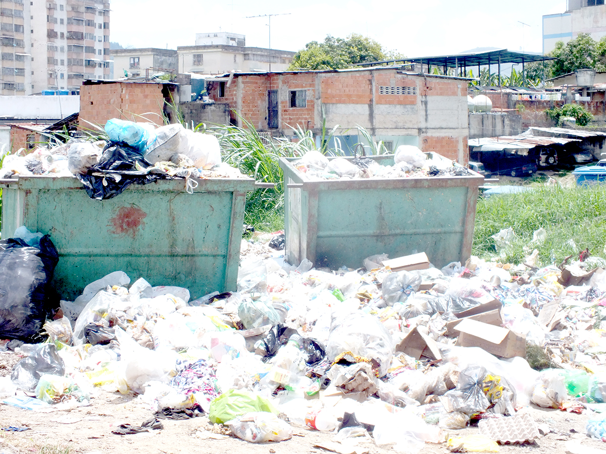 Disminuyen de siete a tres los volteos alquilados para la basura