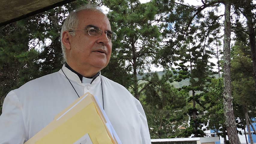 Monseñor Moronta afirmó que políticos sólo buscan asegurar sus propios intereses
