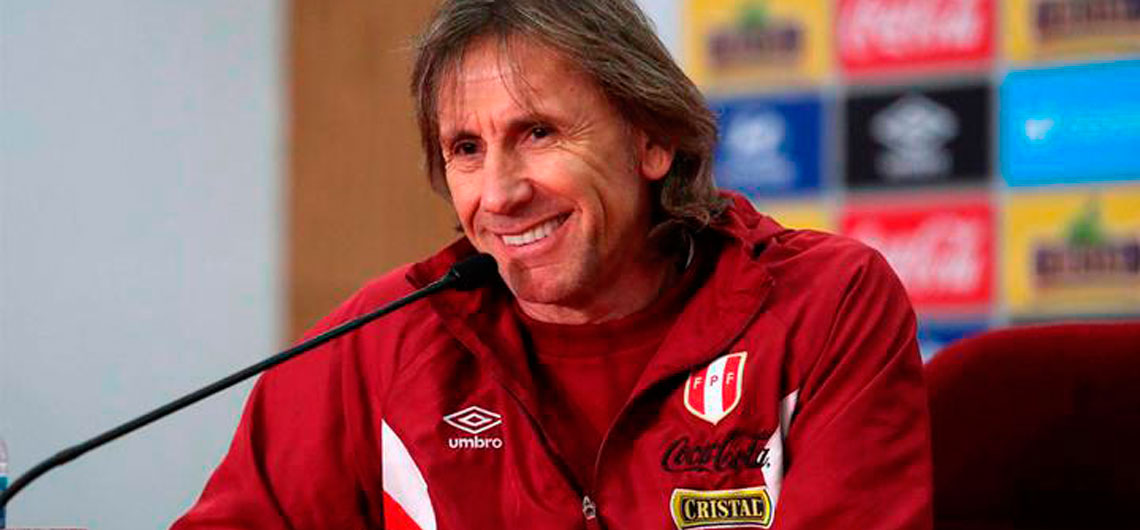 Ricardo Gareca renovó contrato con la selección de Perú