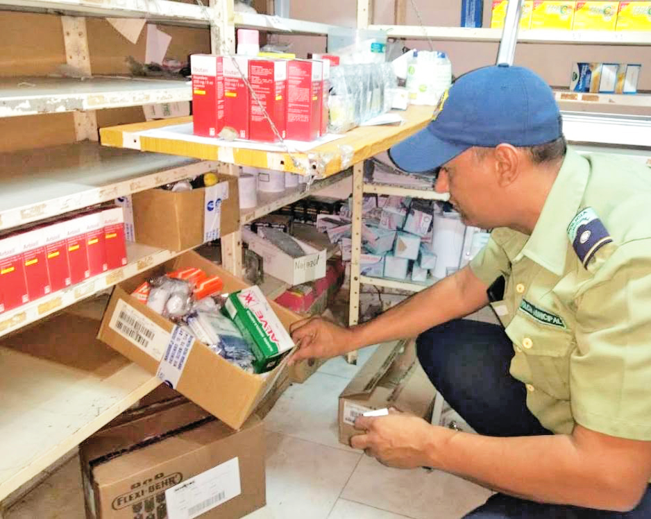 Policarrizal incauta más  de mil medicamentos vencidos