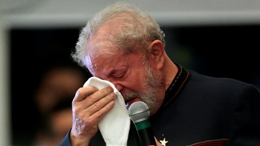 Lula desistió de disputar la presidencia y lo sustituye Haddad