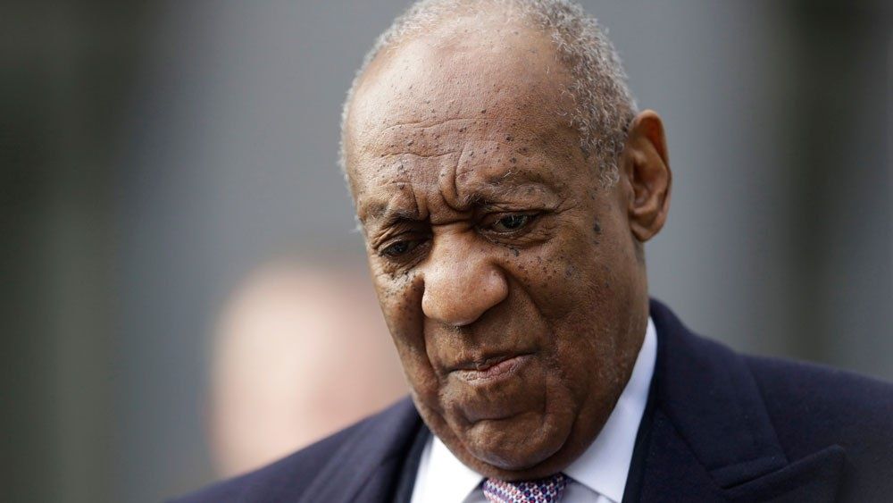 Bill Cosby es sentenciado a entre 3 y 10 años de prisión