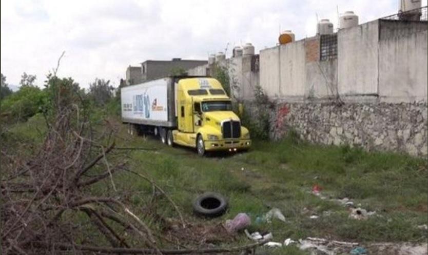 Fiscalía de Jalisco abandonó camión con más de 100 cadáveres en su interior