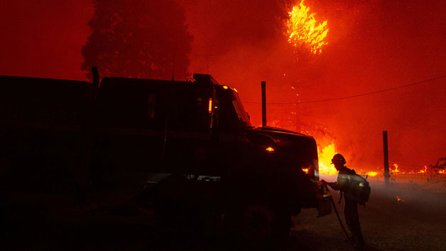 Reportan evacuación masiva tras explosión por escape de gas en EE UU