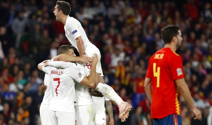 Inglaterra sorprendió a España en el Benito Villamarín
