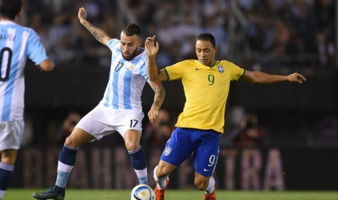 Argentina y Brasil ponen pimienta a semis de Libertadores