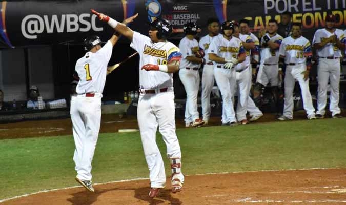 Venezuela mantiene registro perfecto y avanza a la super ronda en Barranquilla