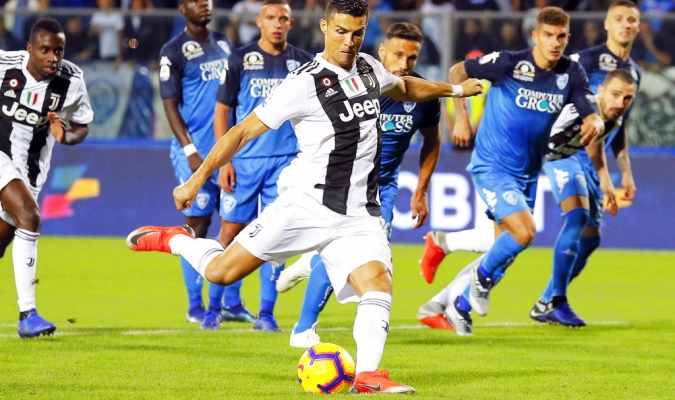 Cristiano rescata a la Juventus con doblete en Empoli