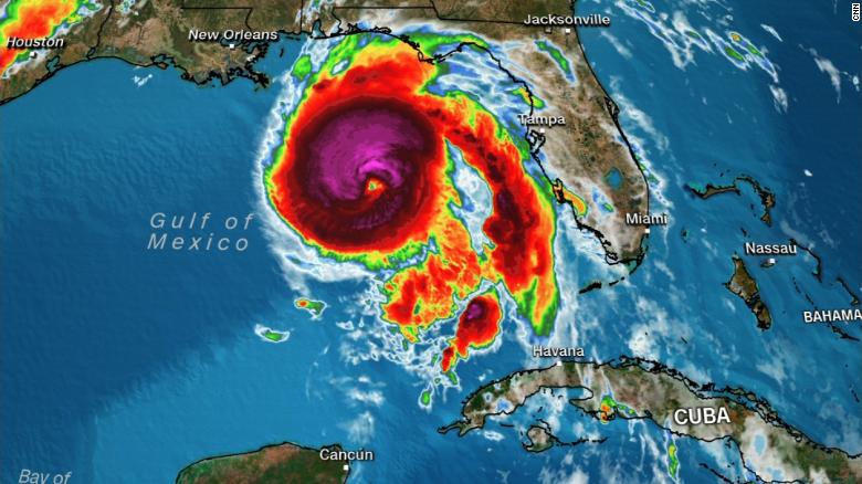 El ojo del potente huracán Michael toca tierra en Florida