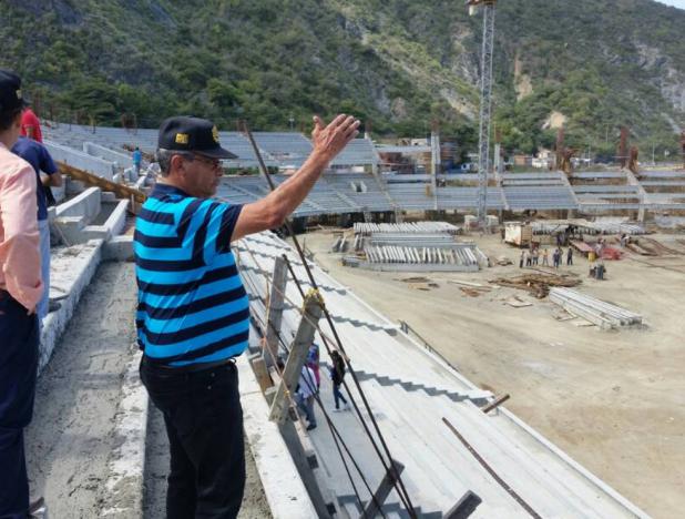 Estadio de los Tiburones albergará 15 mil fanáticos