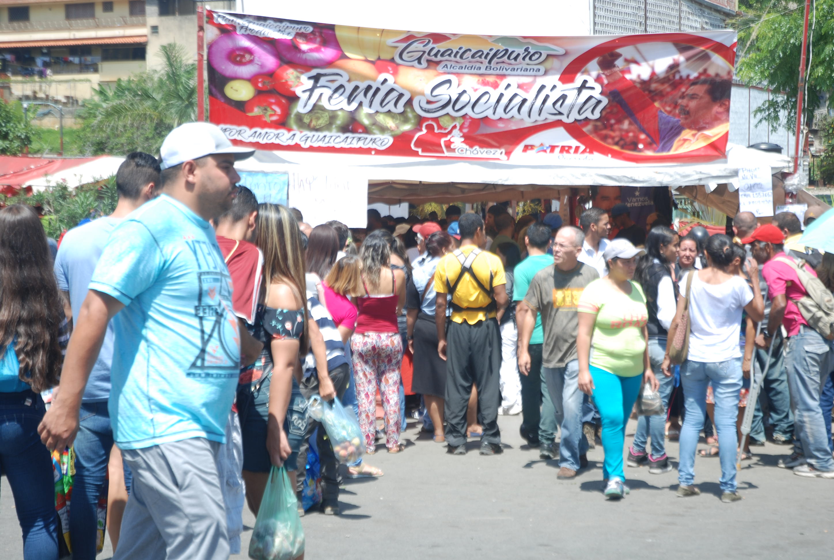 Feria navideña en mercado de la Miranda arrancará el 15-N