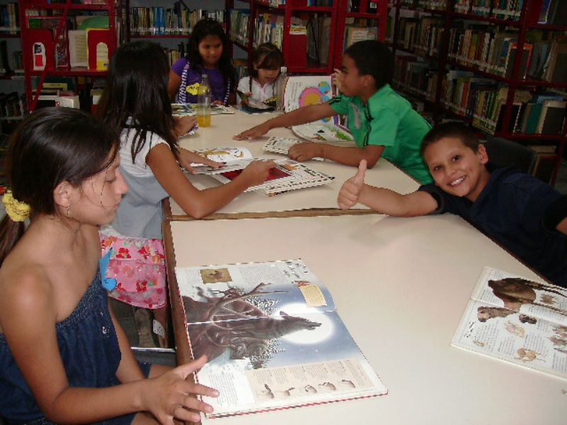 Gobernación dicta cursos en la biblioteca de San Diego