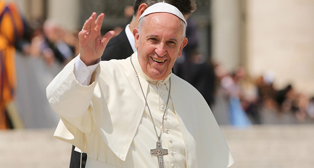 El papa envió 100.000 dólares para ayudar a población afectada en Indonesia