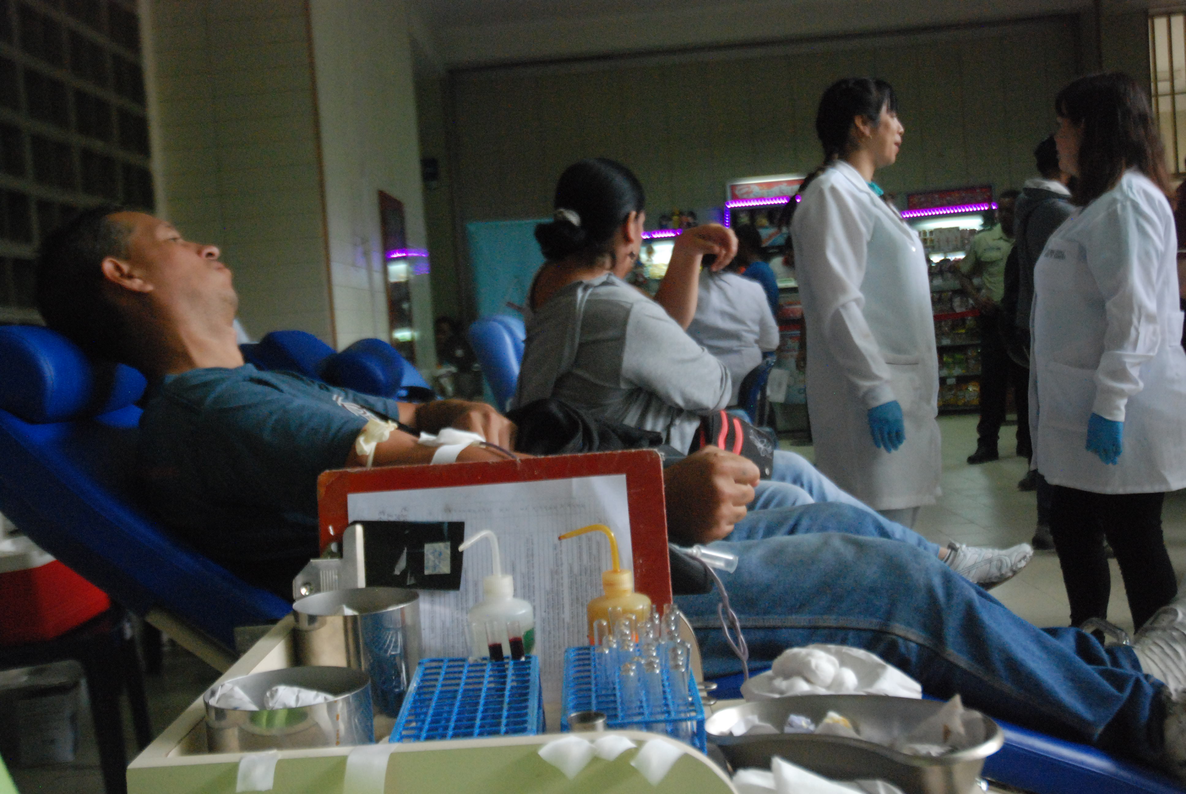 Realizan jornada de donación de sangre en el Victorino