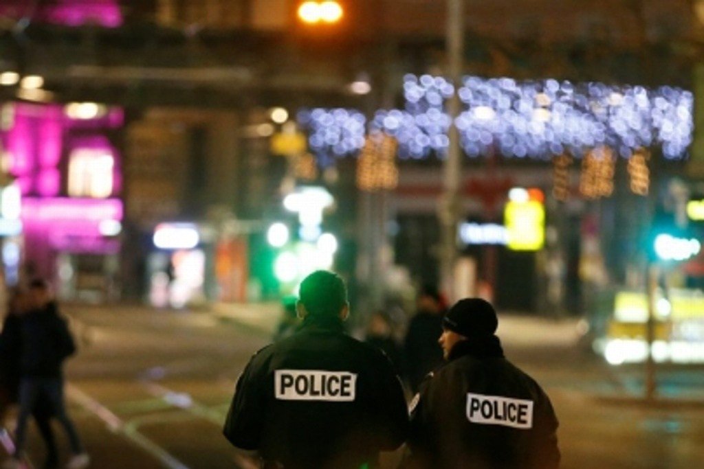 Balacera en mercado  de Francia deja cuatro muertos
