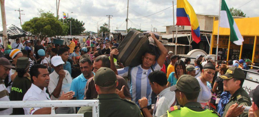 Gobierno de Bolsonaro  seguirá recibiendo venezolanos