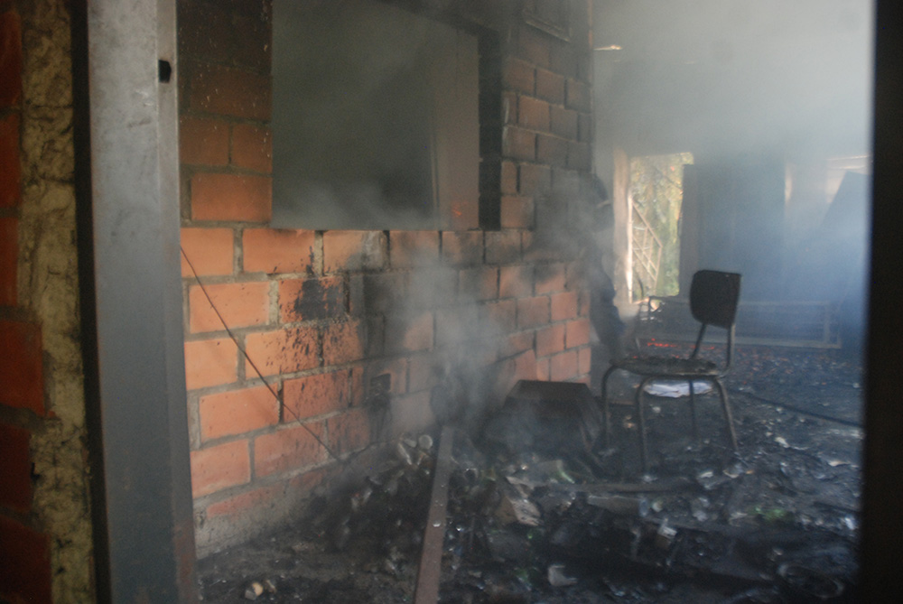 Incendio devora dos casa en La Matica