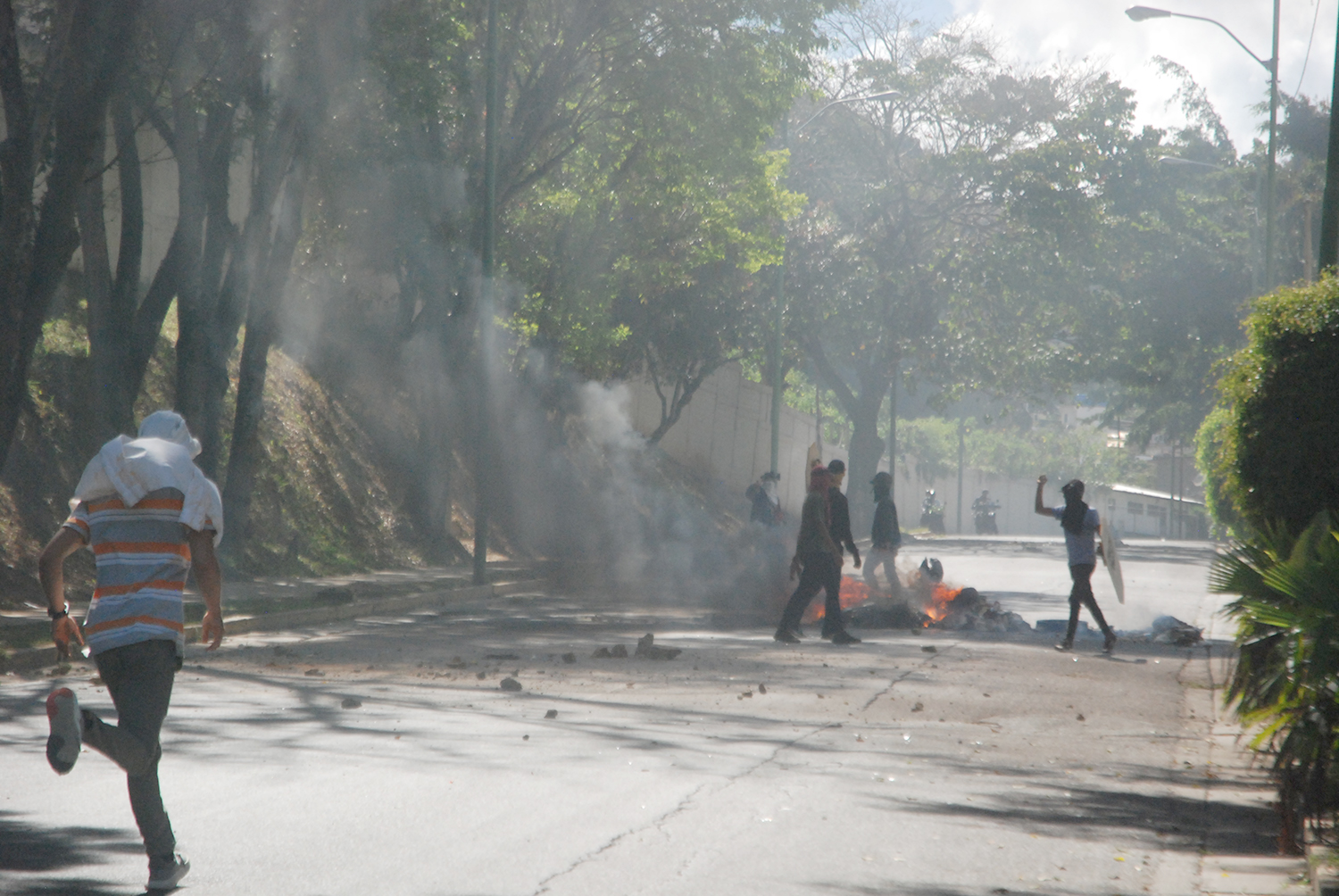 Reprimen protestas contra  Maduro en Los Teques