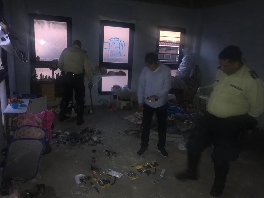 Desalojan a invasores  de inmueble expropiado