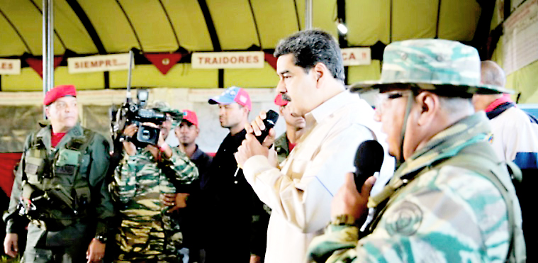 Maduro anuncia inversiones para sistemas antimisilísticos