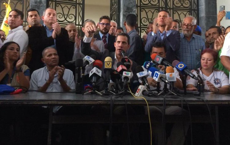 Guaidó propone a sindicatos “hacer paro escalonado”
