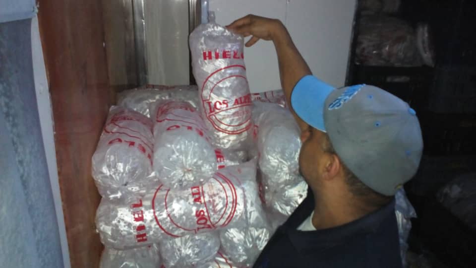 Ante apagones se incrementan las ventas de hielo