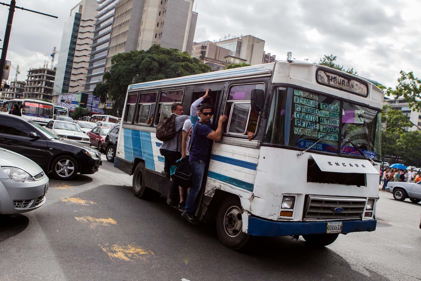 Resultado de imagen para transporte publico en venezuela