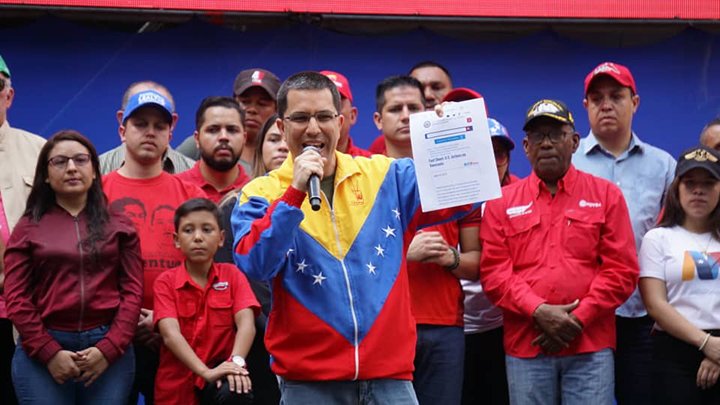 Arreaza en manifestación oficialista: “Sus sanciones nos fortalecen”