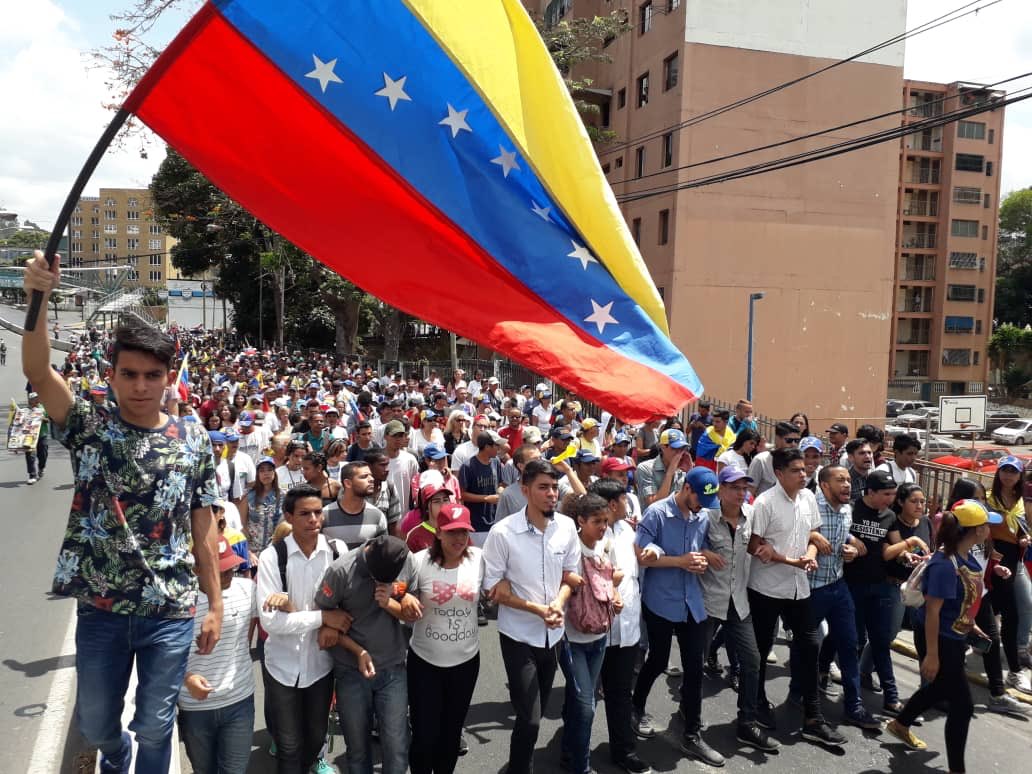 Oposición se moviliza en  apoyo a Operación Libertad