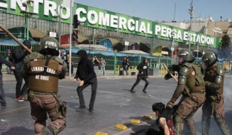 Más de 100 detenidos en Chile durante marchas de trabajadores