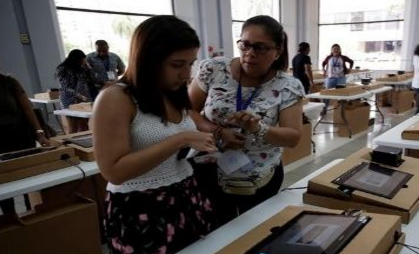 Abren centros de votación para elecciones generales en Panamá