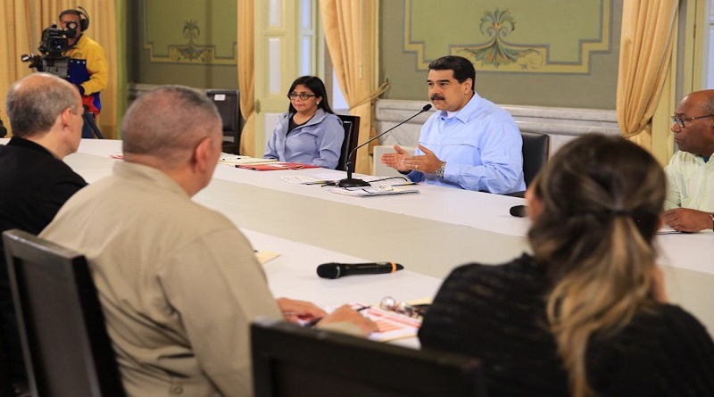 Maduro: Tenemos el dinero para  costear trasplantes en el exterior
